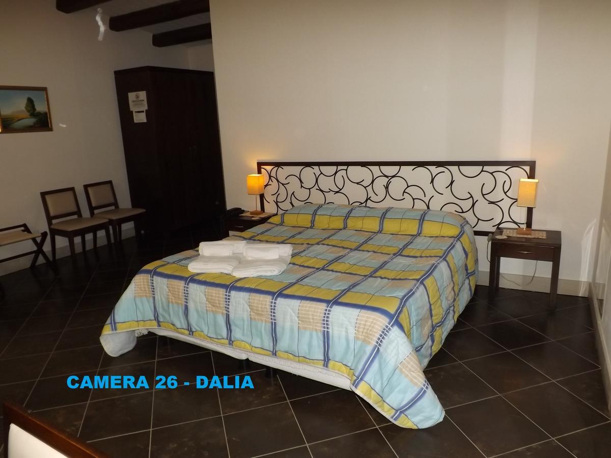 Lebaronie Villa Scicli Luaran gambar